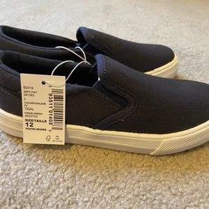 Children’s Place slip on sneakers- new with tags-12 youth